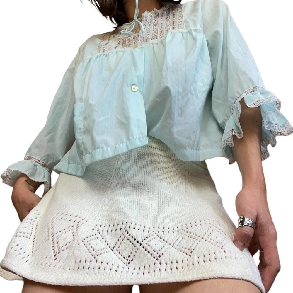 Vintage 60s delicate knit crochet